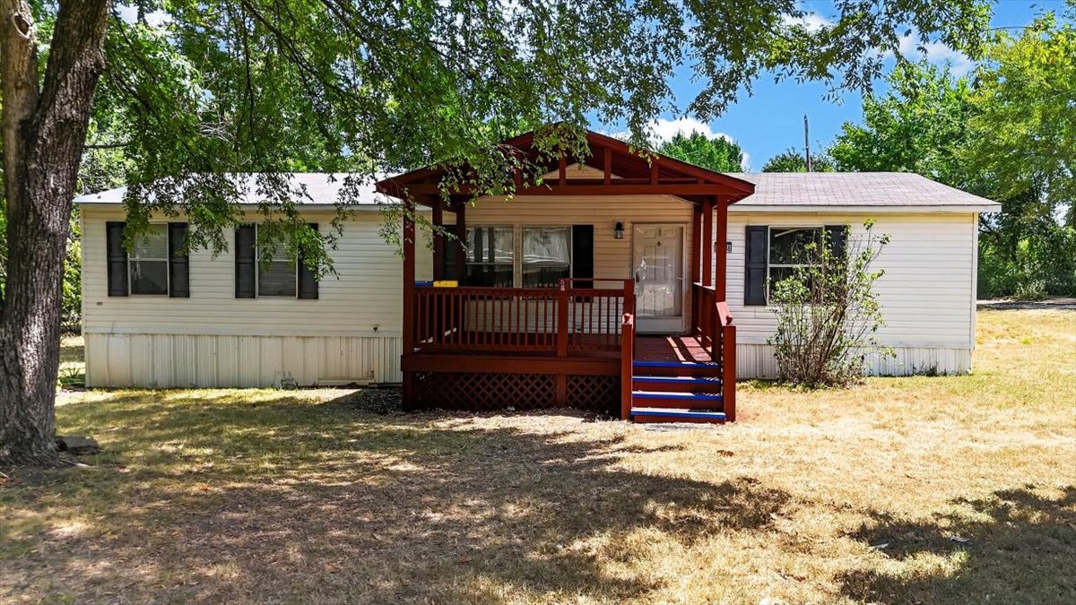 39908 Texas Avenue Howe OK 74940
