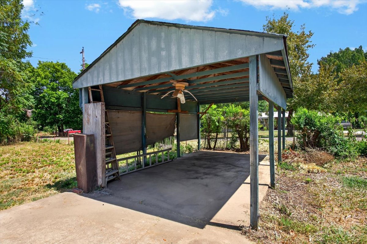 39908 Texas Avenue Howe OK 74940