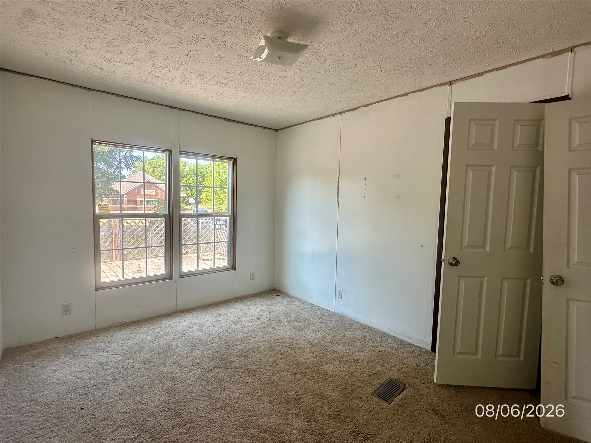 202 E I Avenue Milburn OK 73450