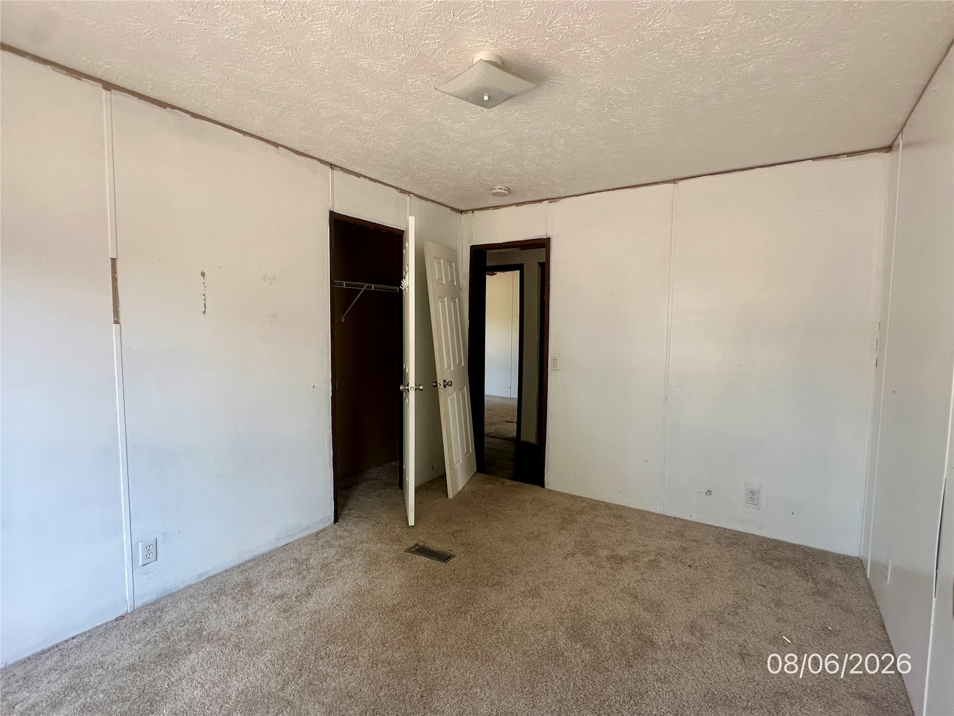 202 E I Avenue Milburn OK 73450