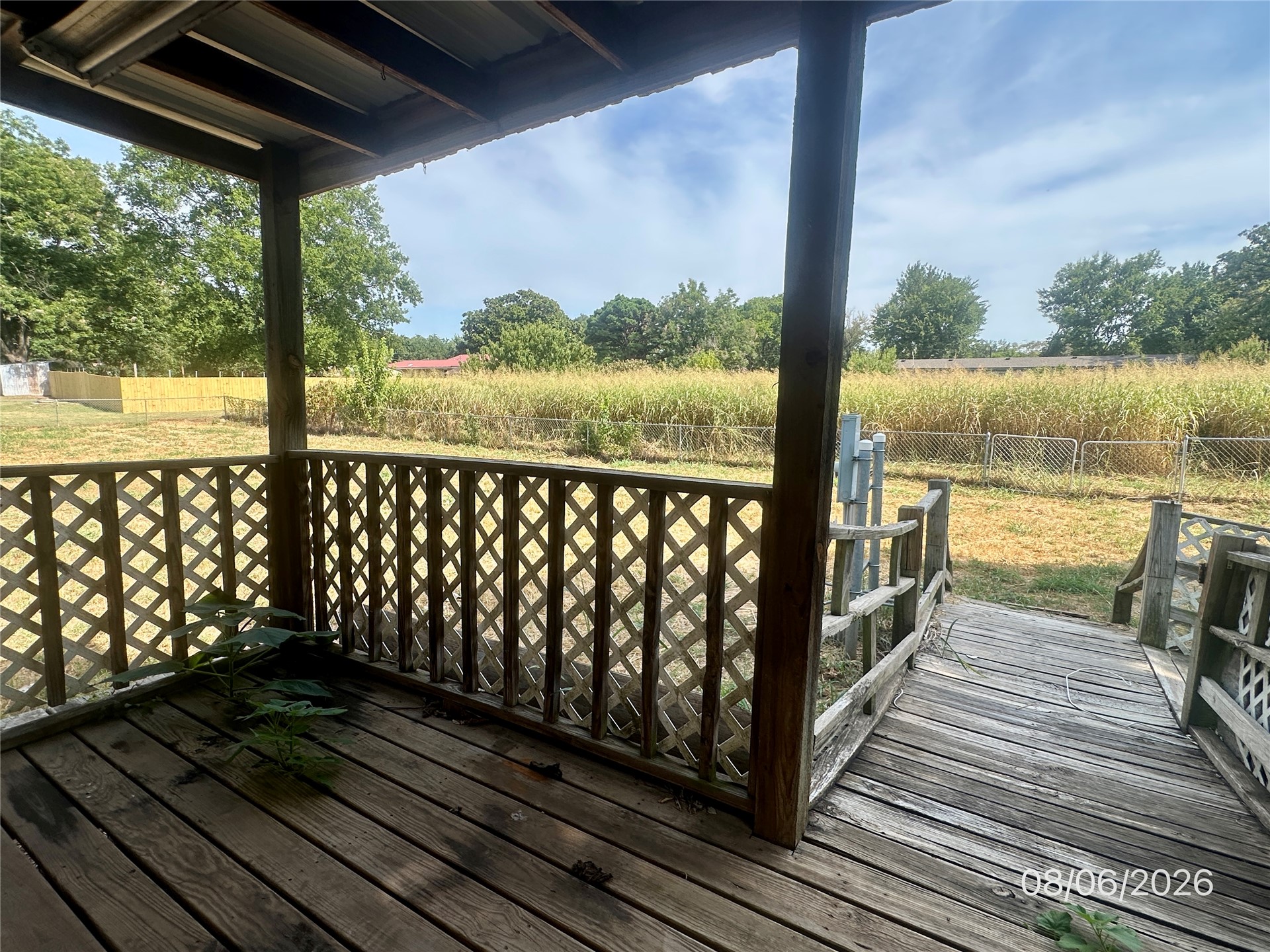 202 E I Avenue Milburn OK 73450