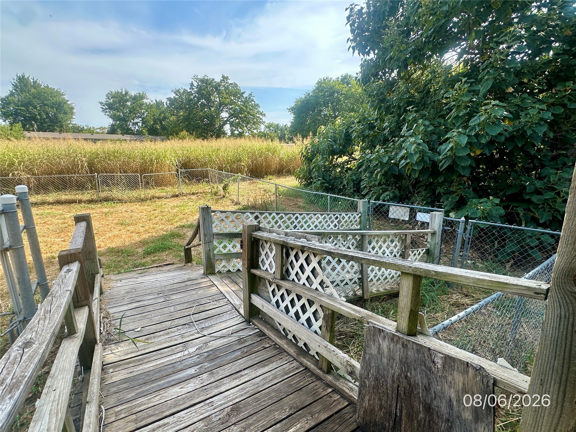 202 E I Avenue Milburn OK 73450
