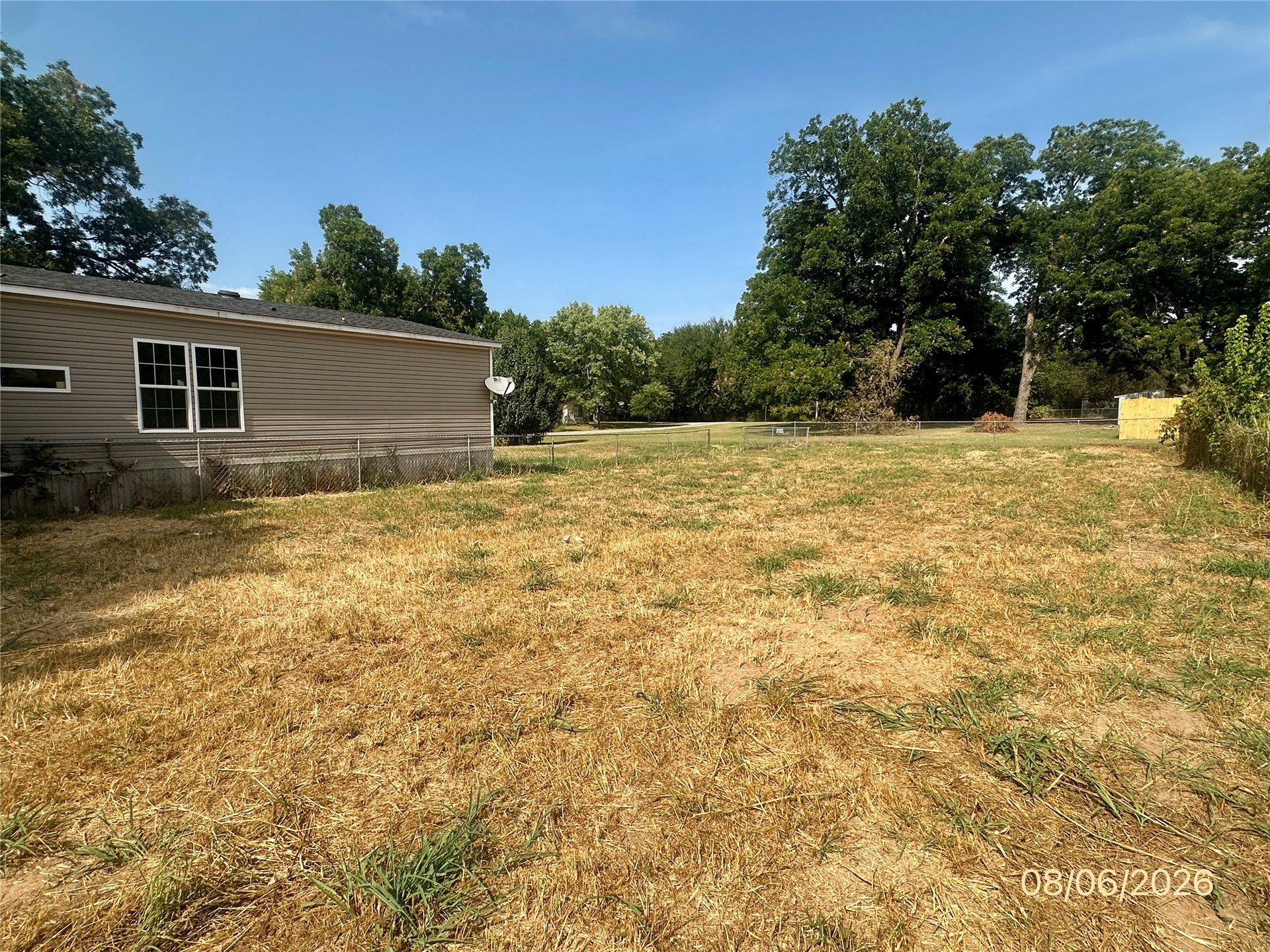 202 E I Avenue Milburn OK 73450