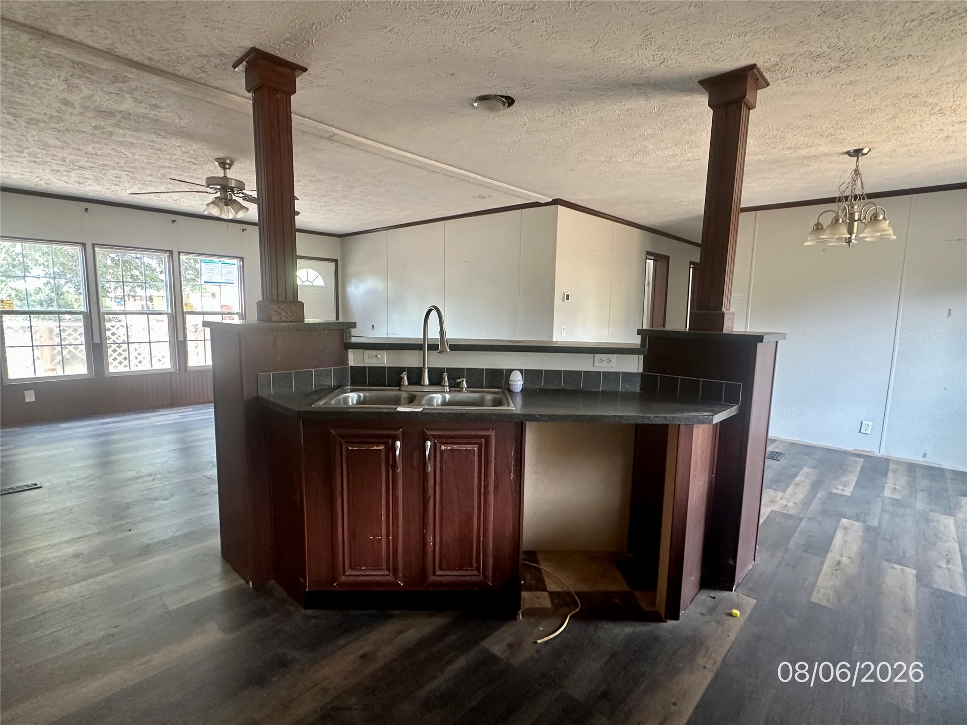 202 E I Avenue Milburn OK 73450
