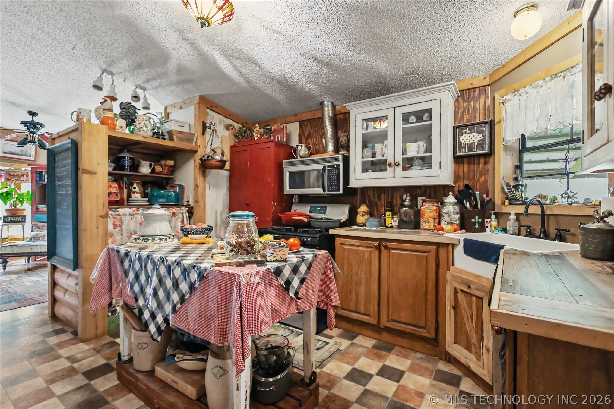 22787 N 6 Mile Road Fort Gibson OK 74434