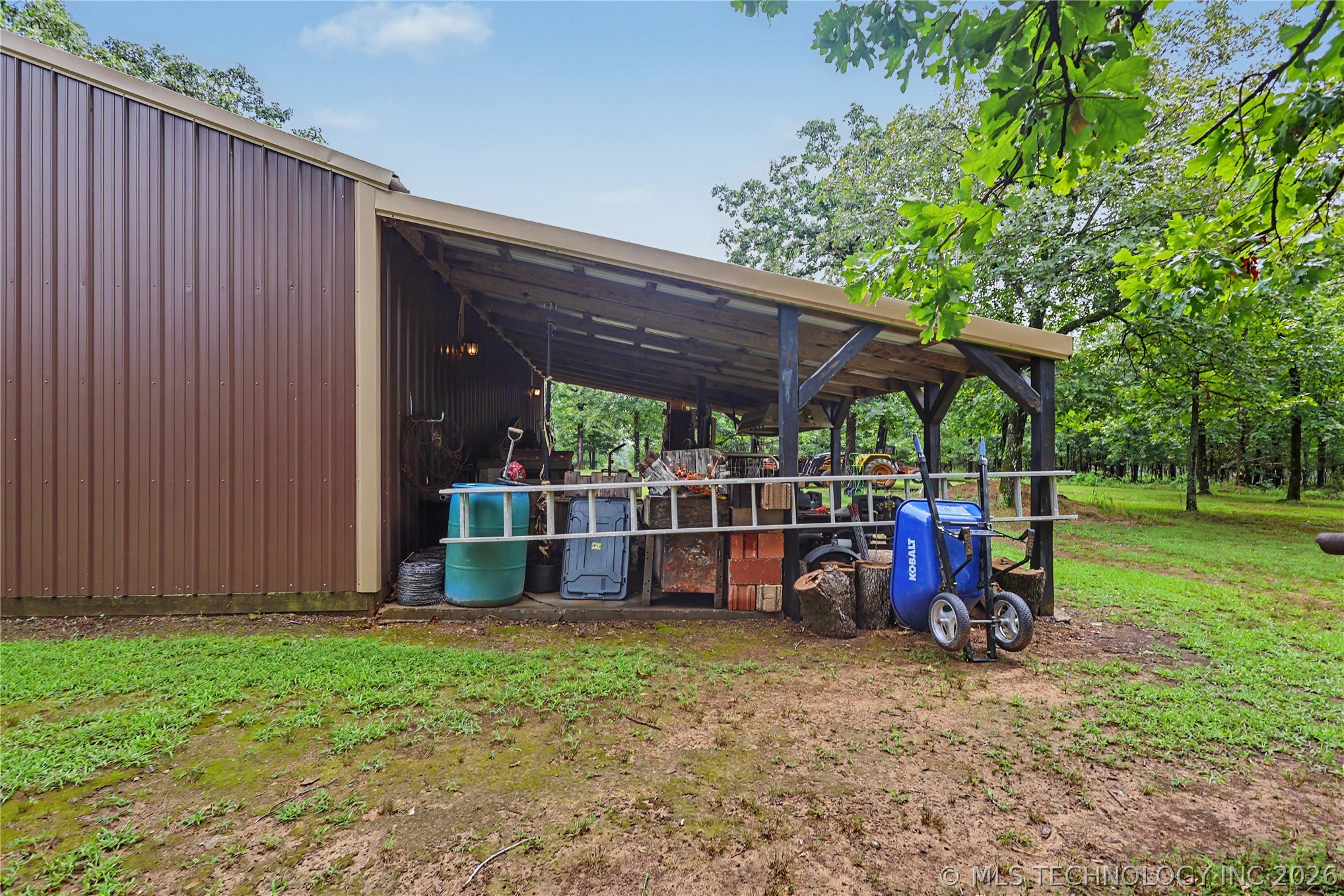 22787 N 6 Mile Road Fort Gibson OK 74434