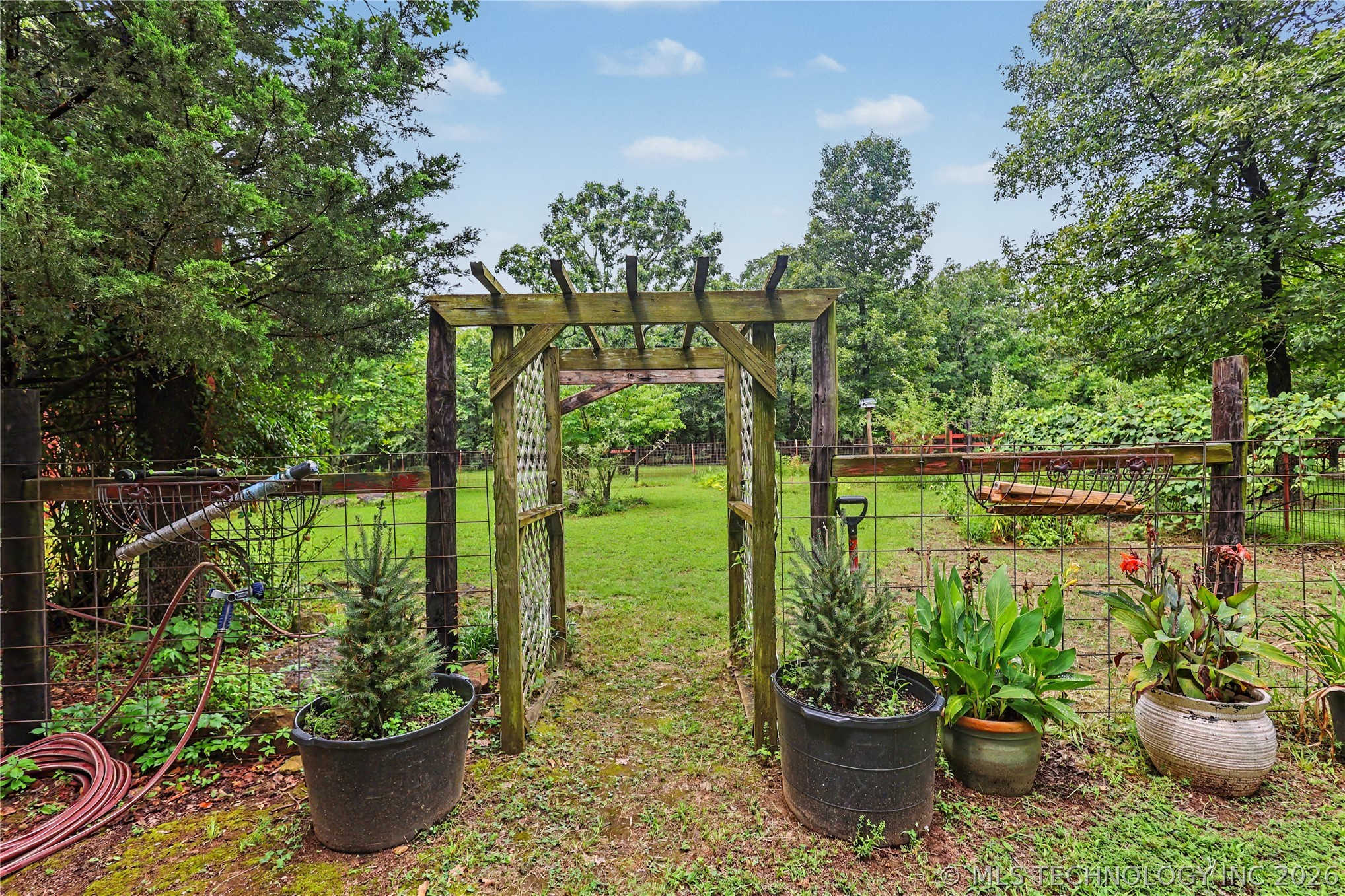 22787 N 6 Mile Road Fort Gibson OK 74434