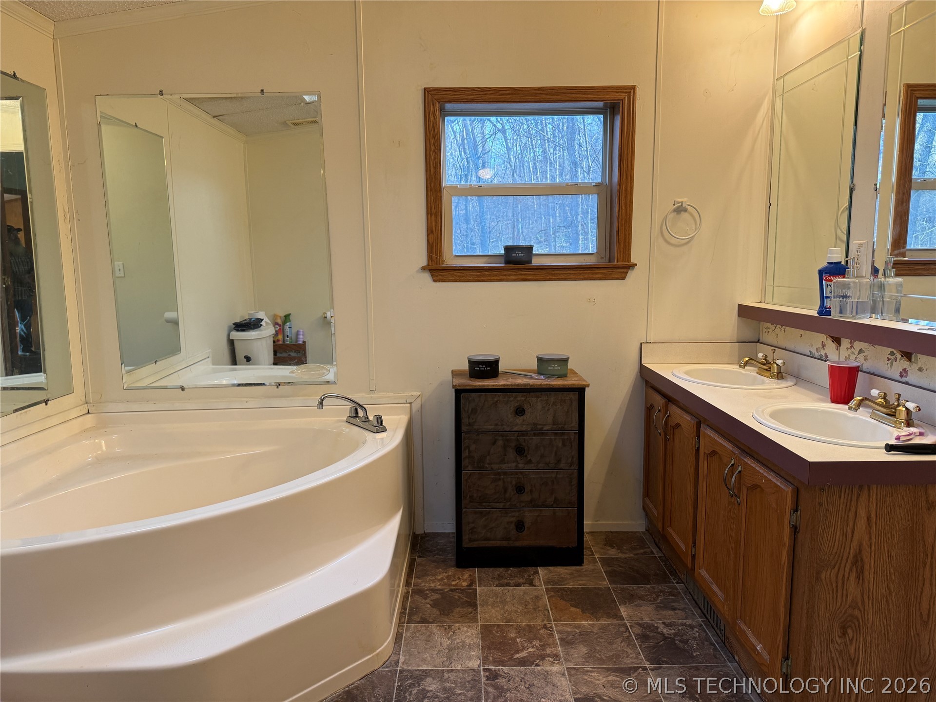5779 E 455 Road Adair OK 74330
