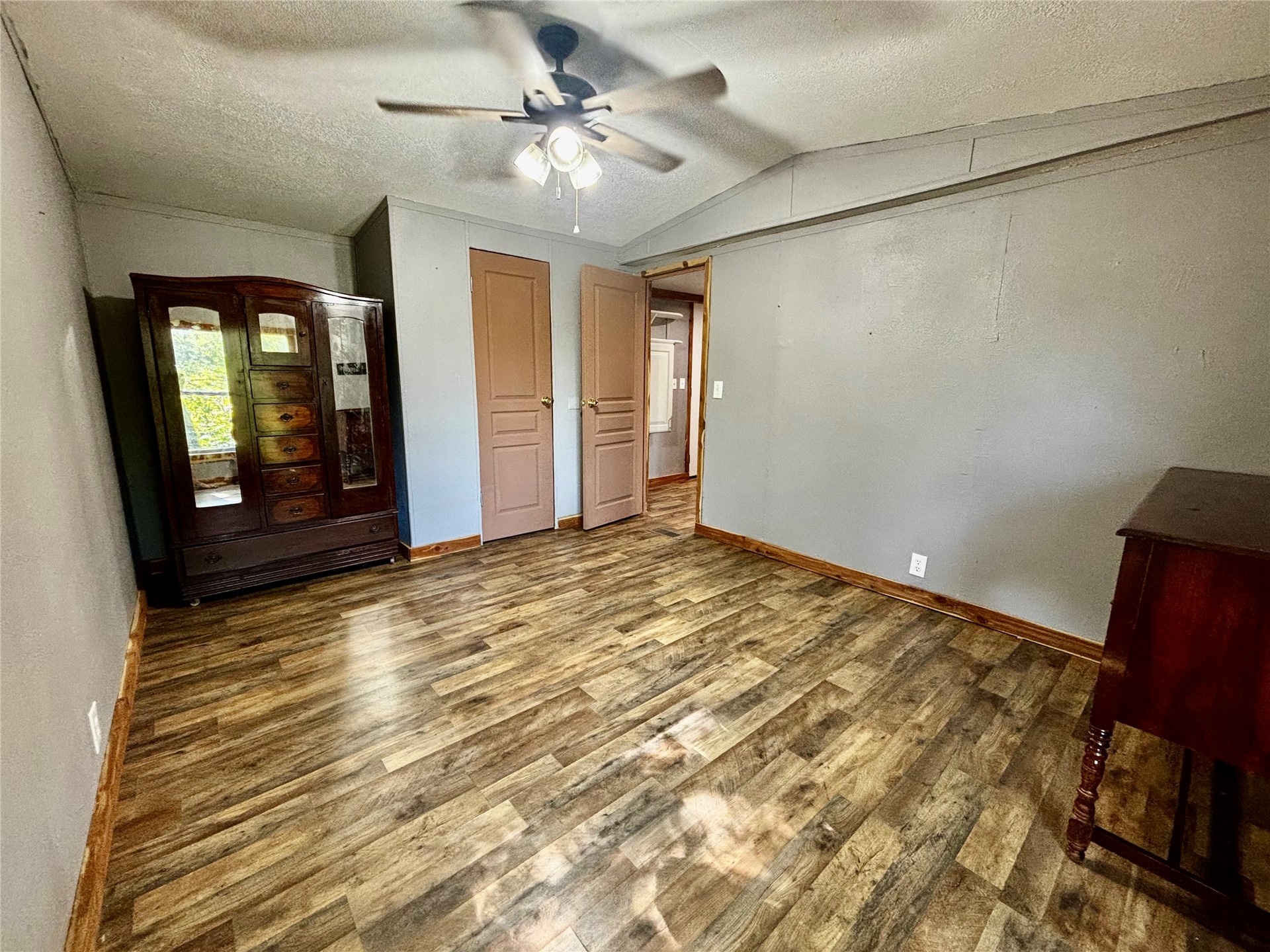 4664 S Highway 82 Locust Grove OK 74352