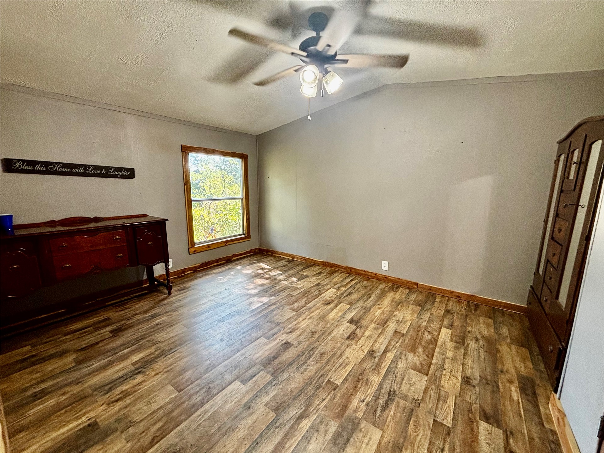 4664 S Highway 82 Locust Grove OK 74352