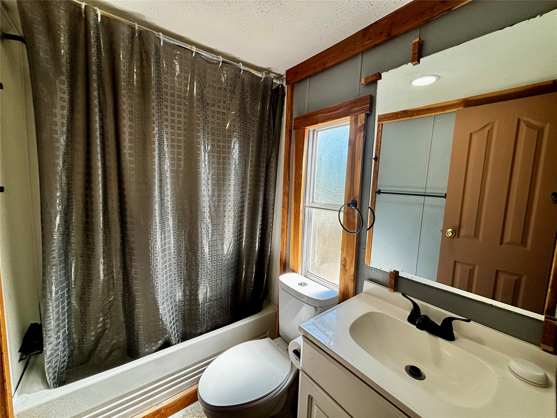 4664 S Highway 82 Locust Grove OK 74352