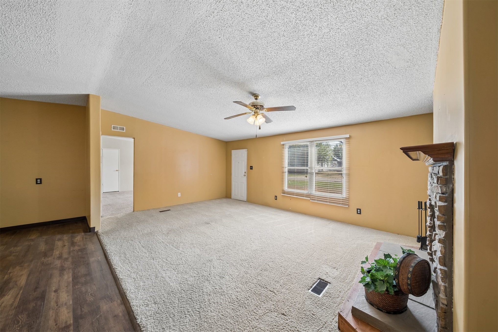5952 N Rockford Avenue Tulsa OK 74126