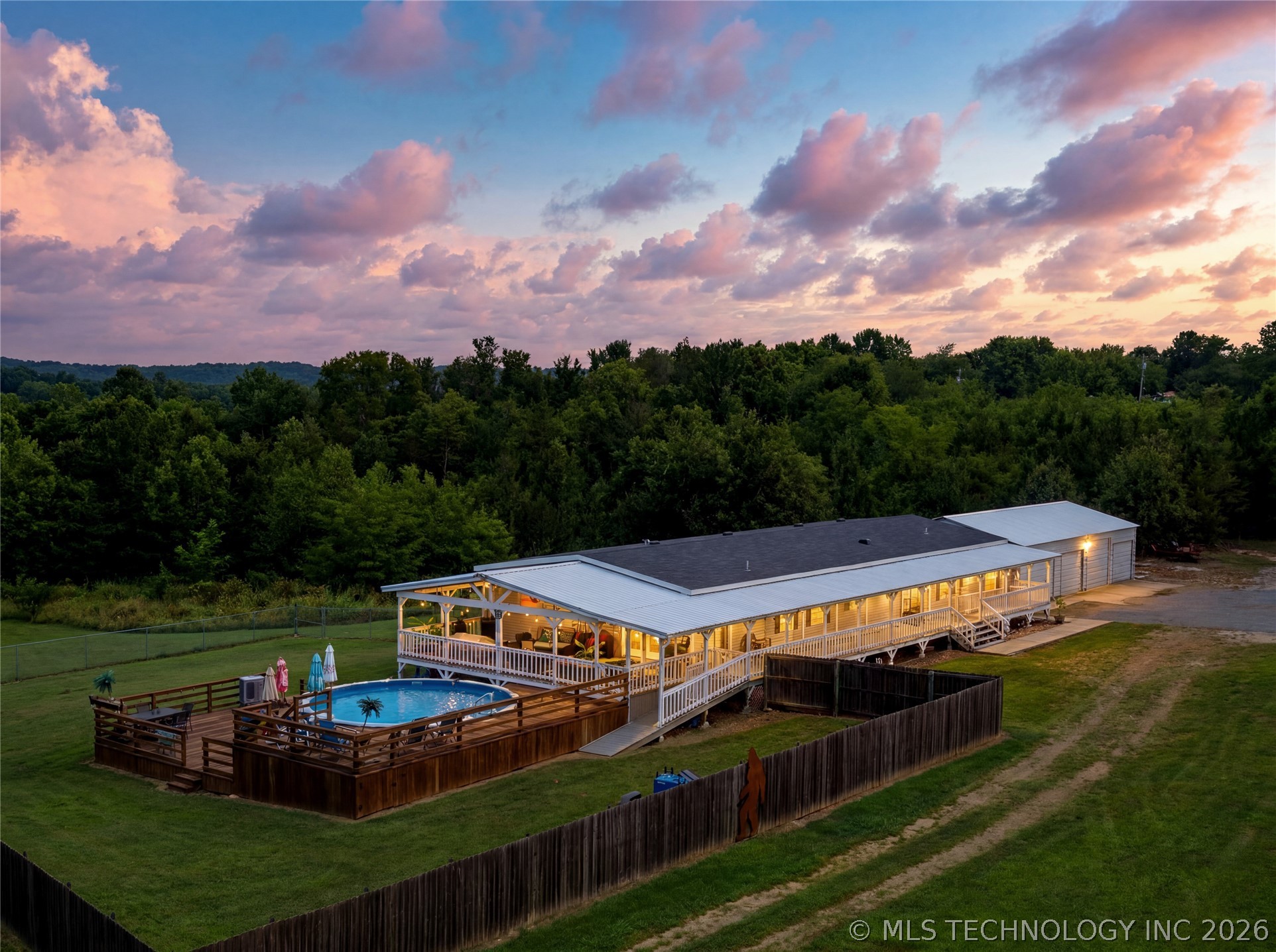 22022 W 888 Road Cookson OK 74427