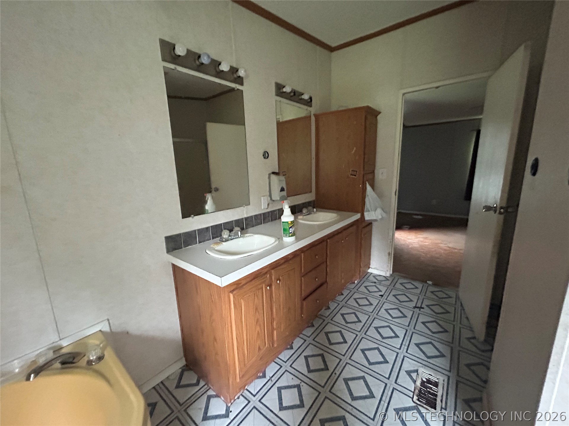 21 Polk Circle Pryor OK 74361