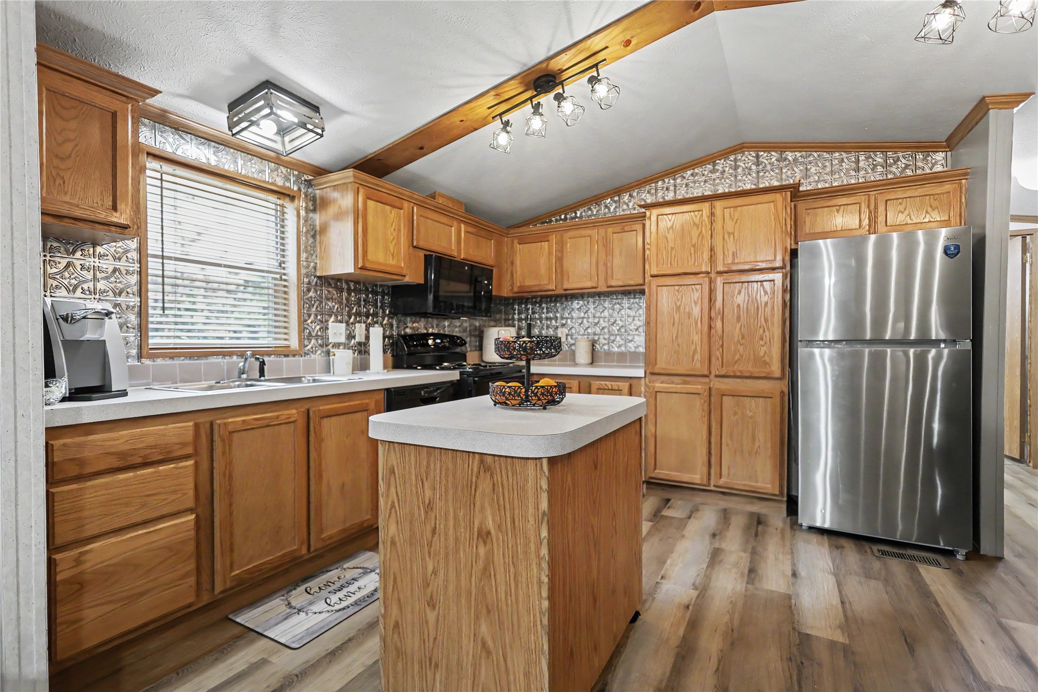 306 N Moseley Road Colcord OK 74338