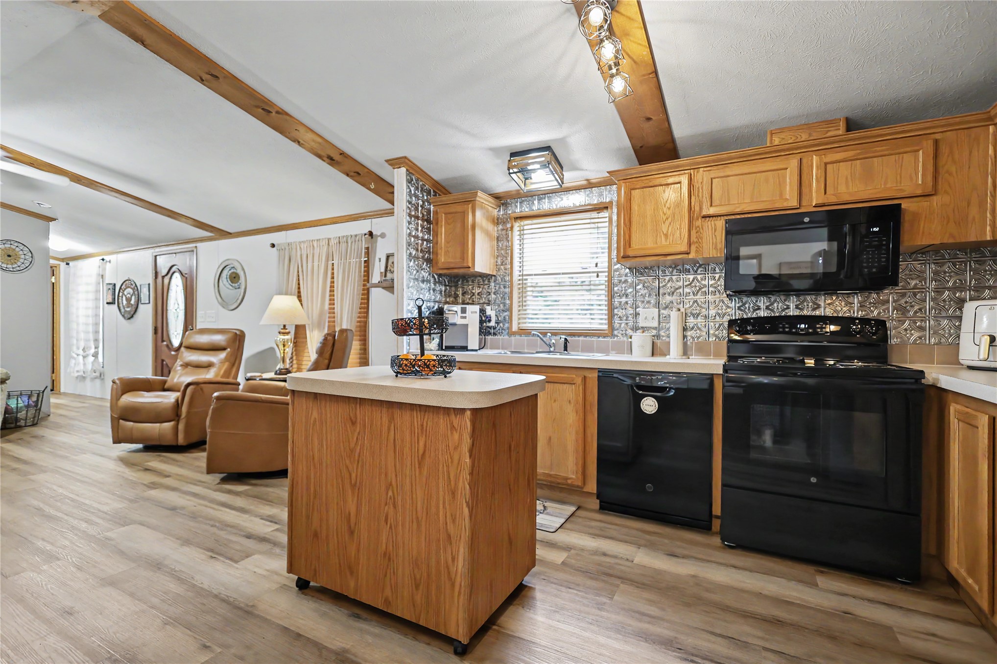 306 N Moseley Road Colcord OK 74338