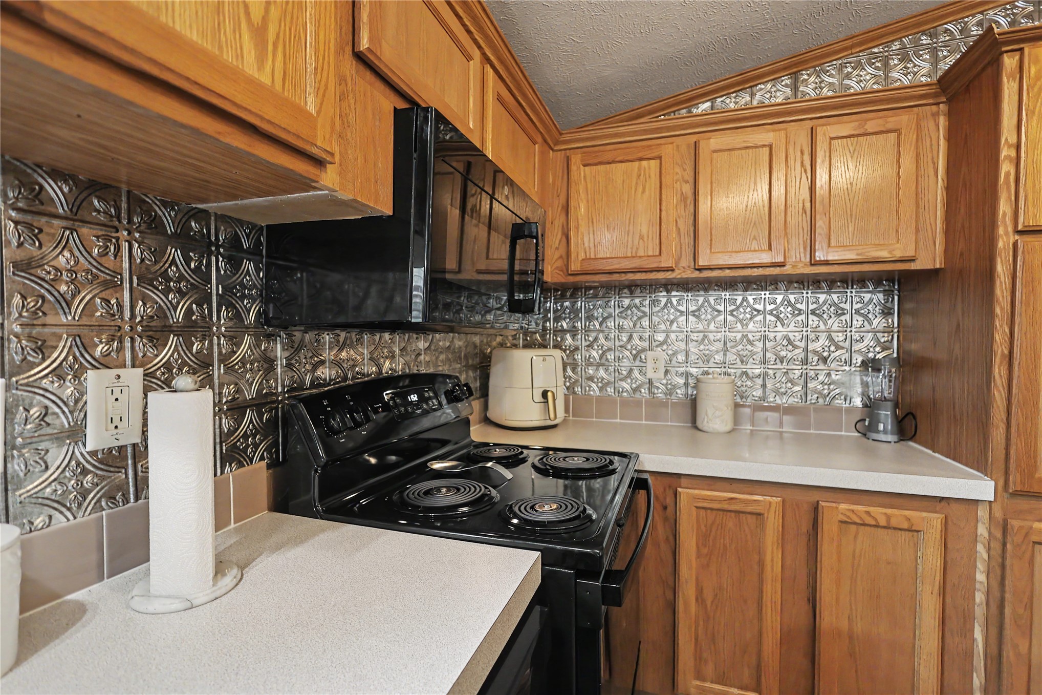 306 N Moseley Road Colcord OK 74338