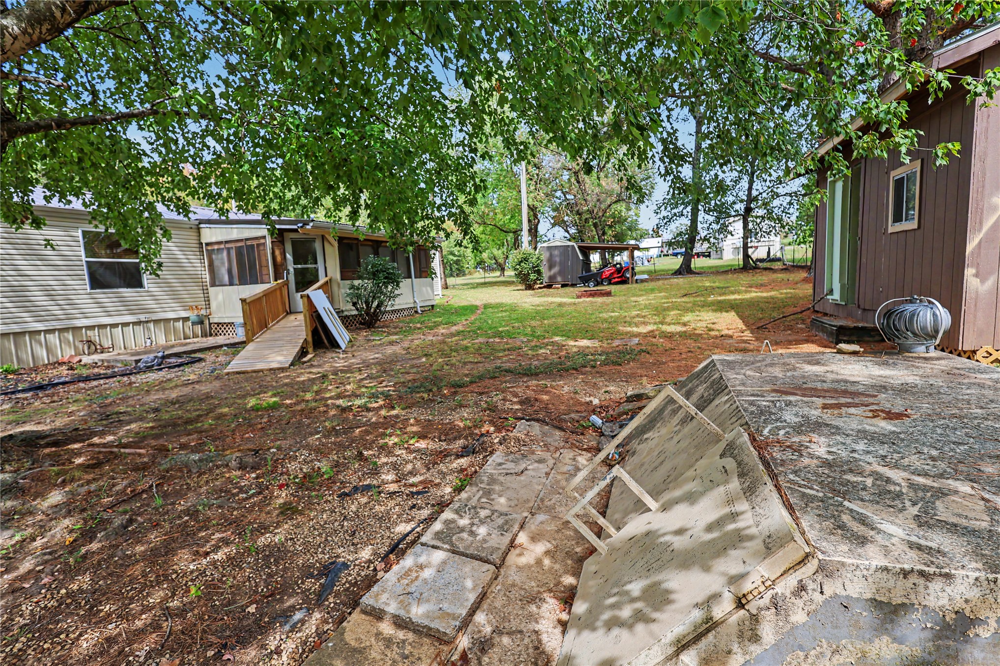 306 N Moseley Road Colcord OK 74338