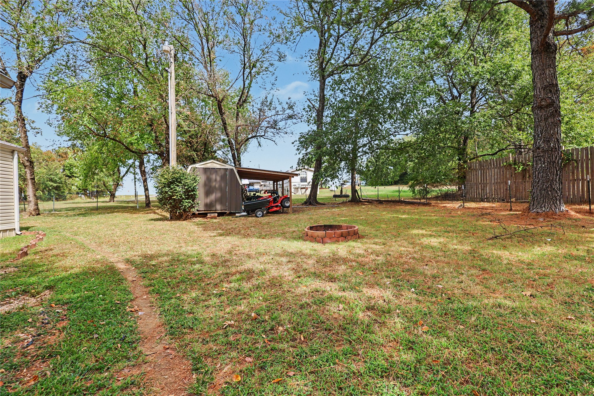 306 N Moseley Road Colcord OK 74338