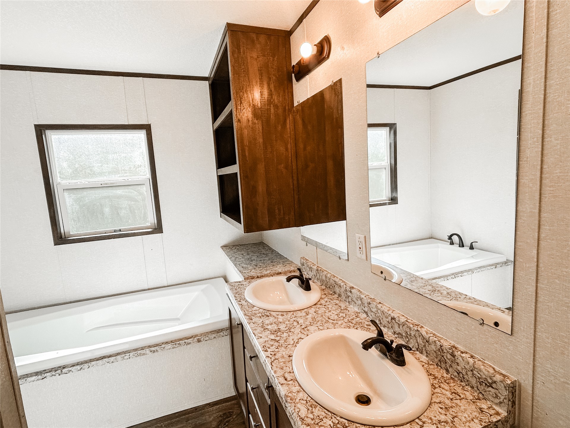 157 S Redbird Lane Eufaula OK 74432