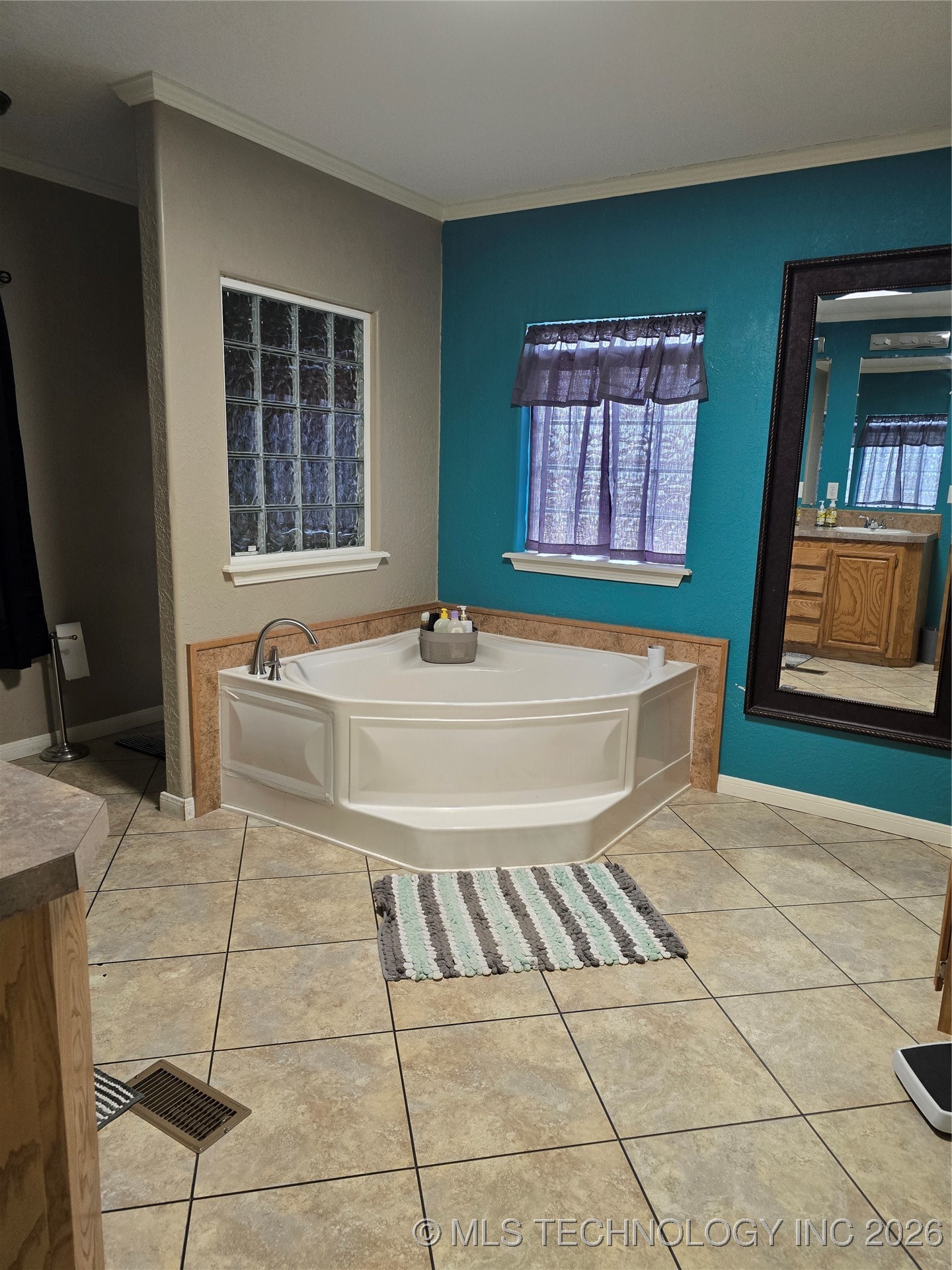 306 W Oklahoma Medford OK 73759
