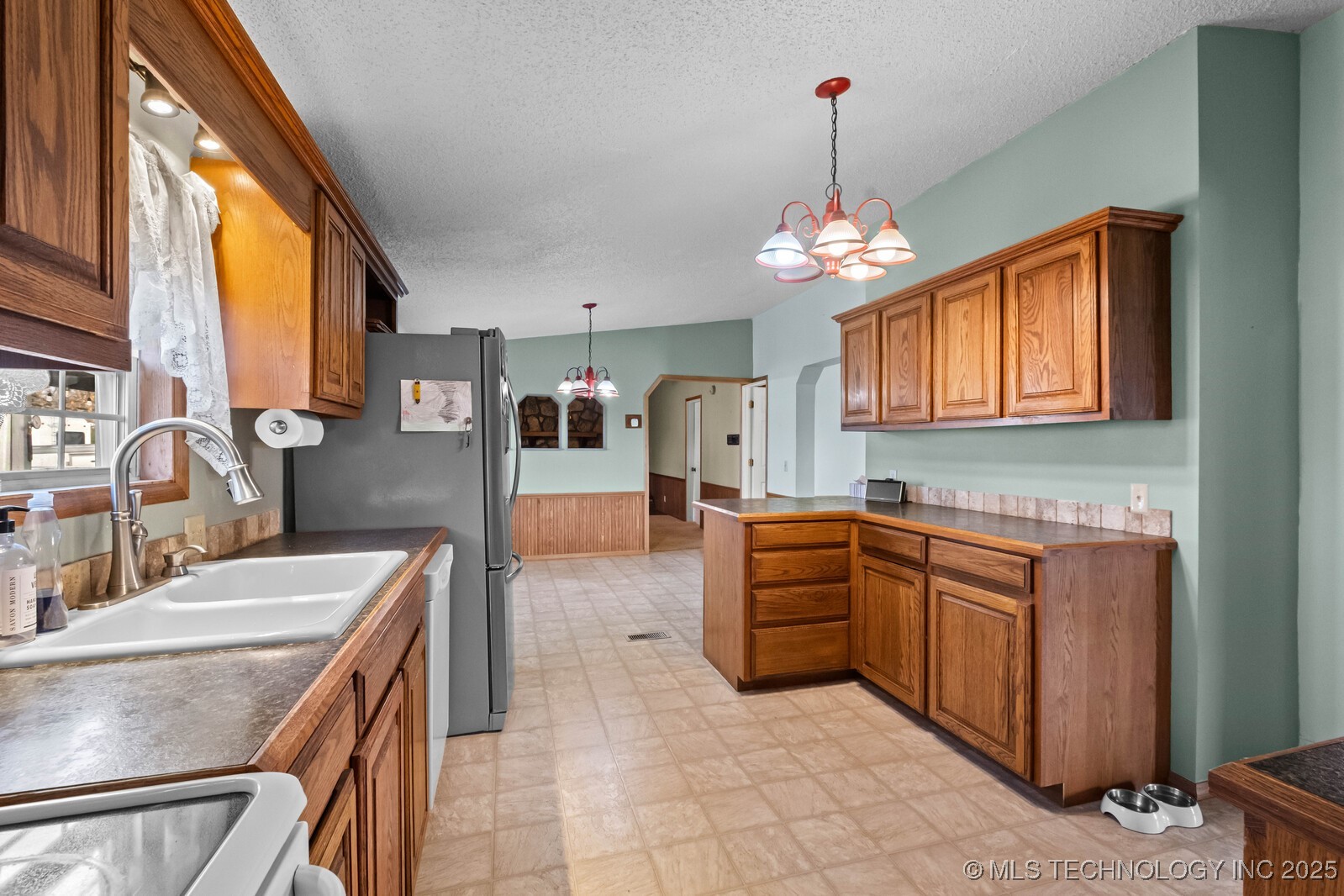 1991 N Colcord Avenue Colcord OK 74338