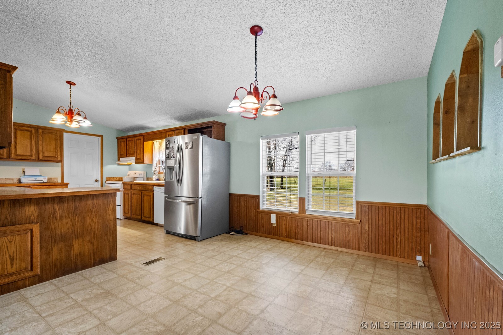 1991 N Colcord Avenue Colcord OK 74338