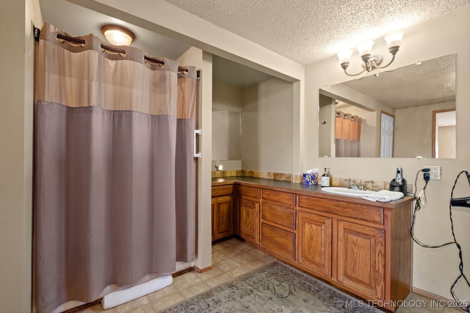1991 N Colcord Avenue Colcord OK 74338