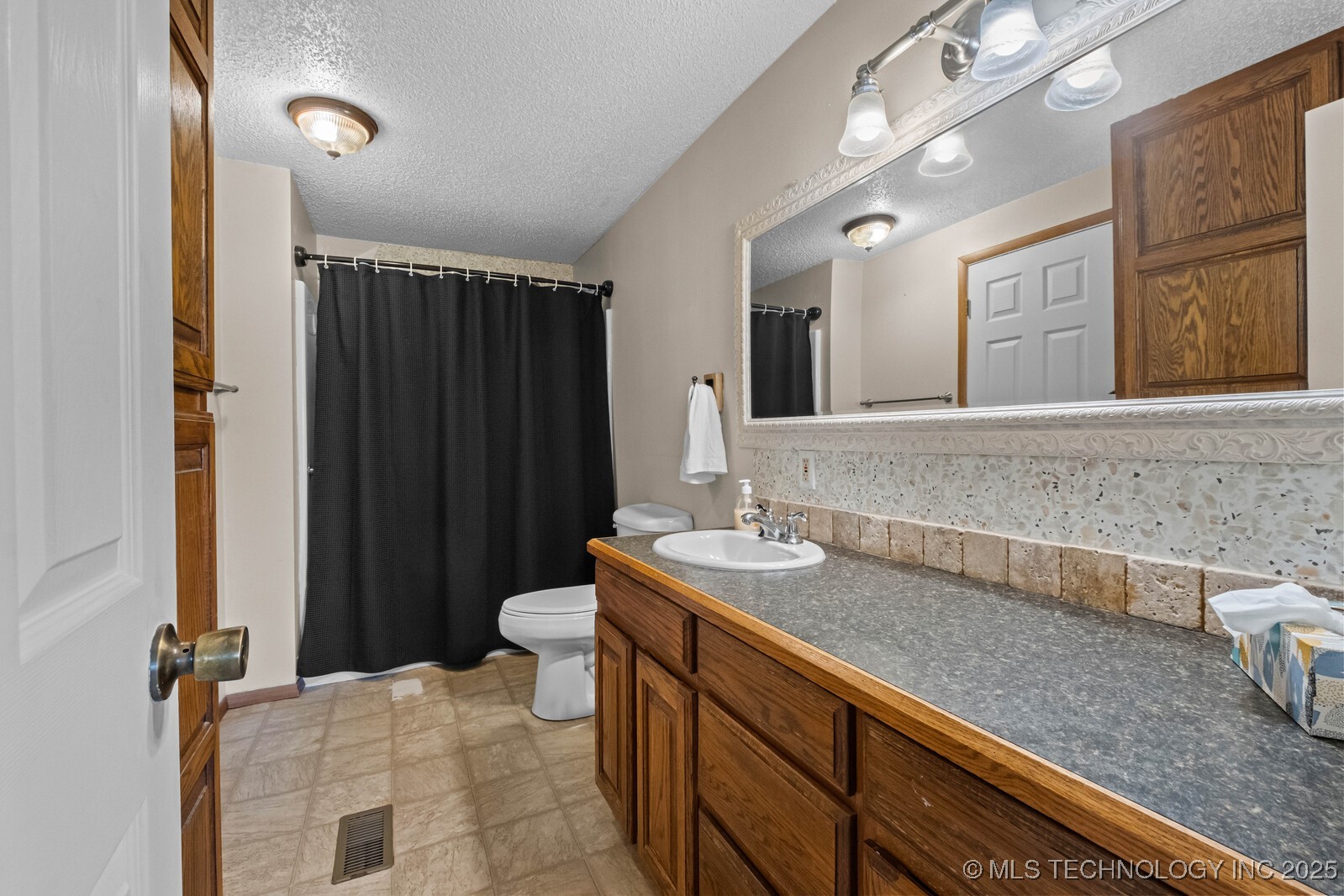 1991 N Colcord Avenue Colcord OK 74338