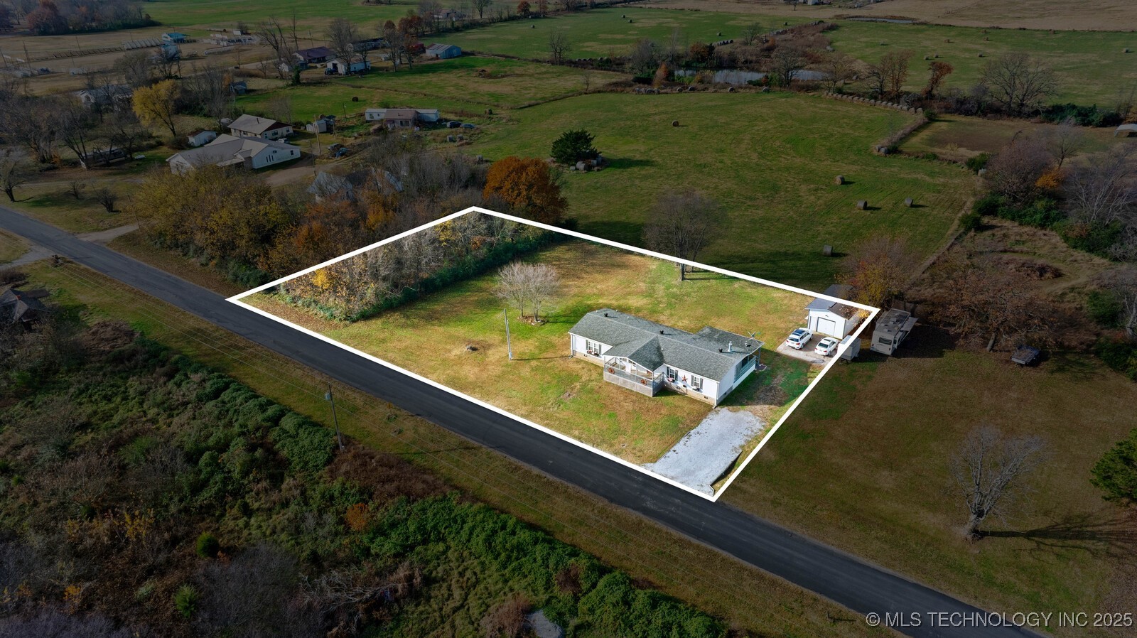 1991 N Colcord Avenue Colcord OK 74338
