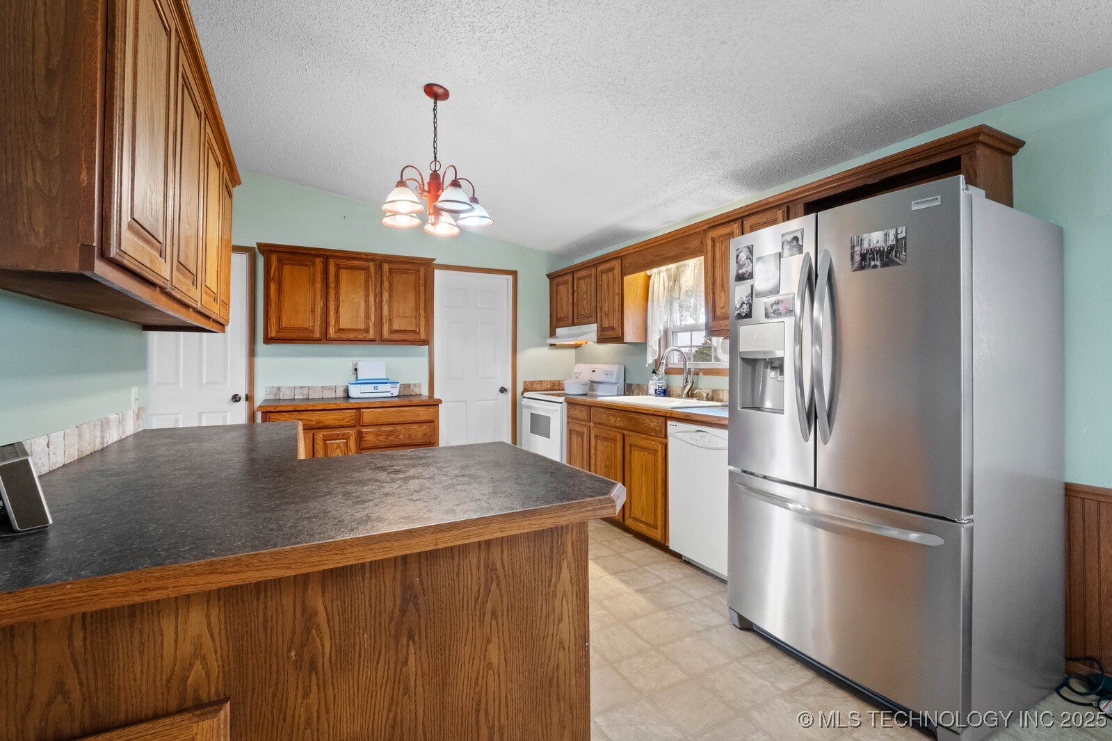 1991 N Colcord Avenue Colcord OK 74338