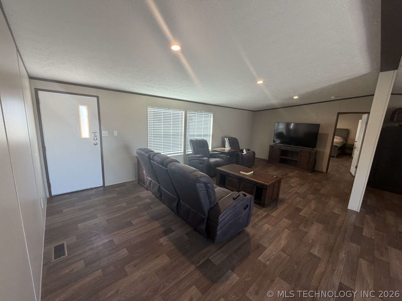 2206 N 184th Road Mounds OK 74047