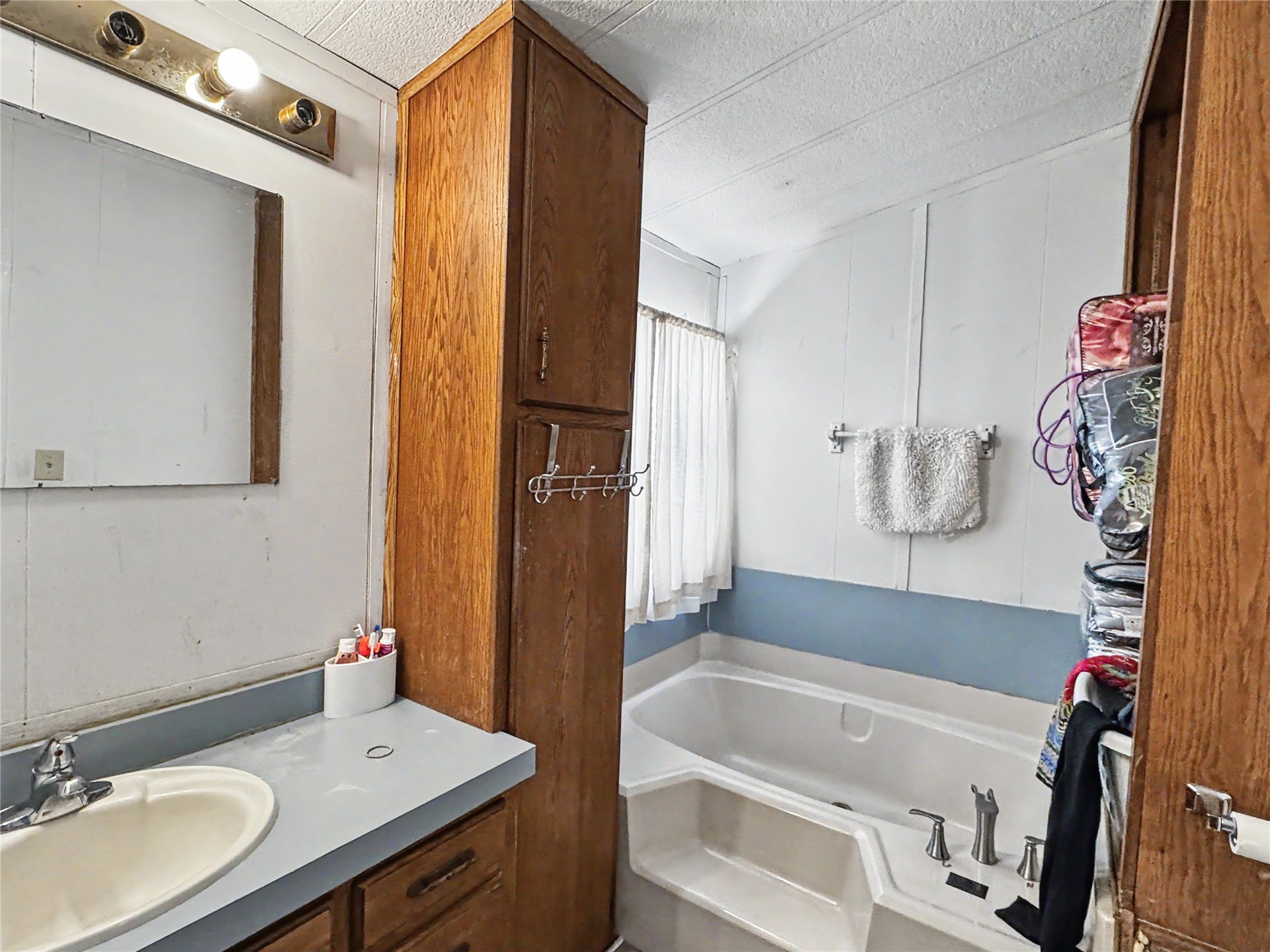 8683 N 436 Road Hulbert OK 74441