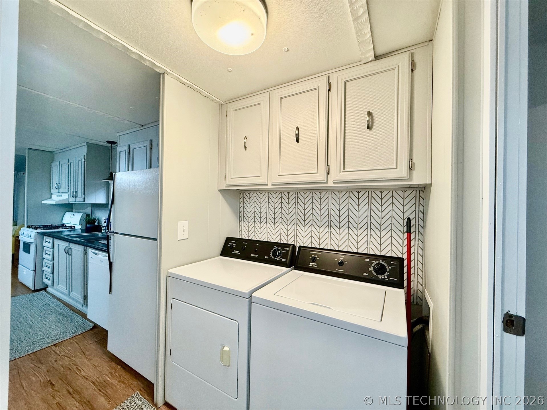 34299 S Terrapin Creek Cookson OK 74427