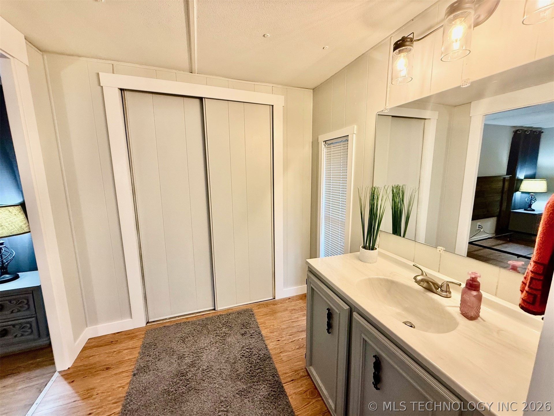 34299 S Terrapin Creek Cookson OK 74427