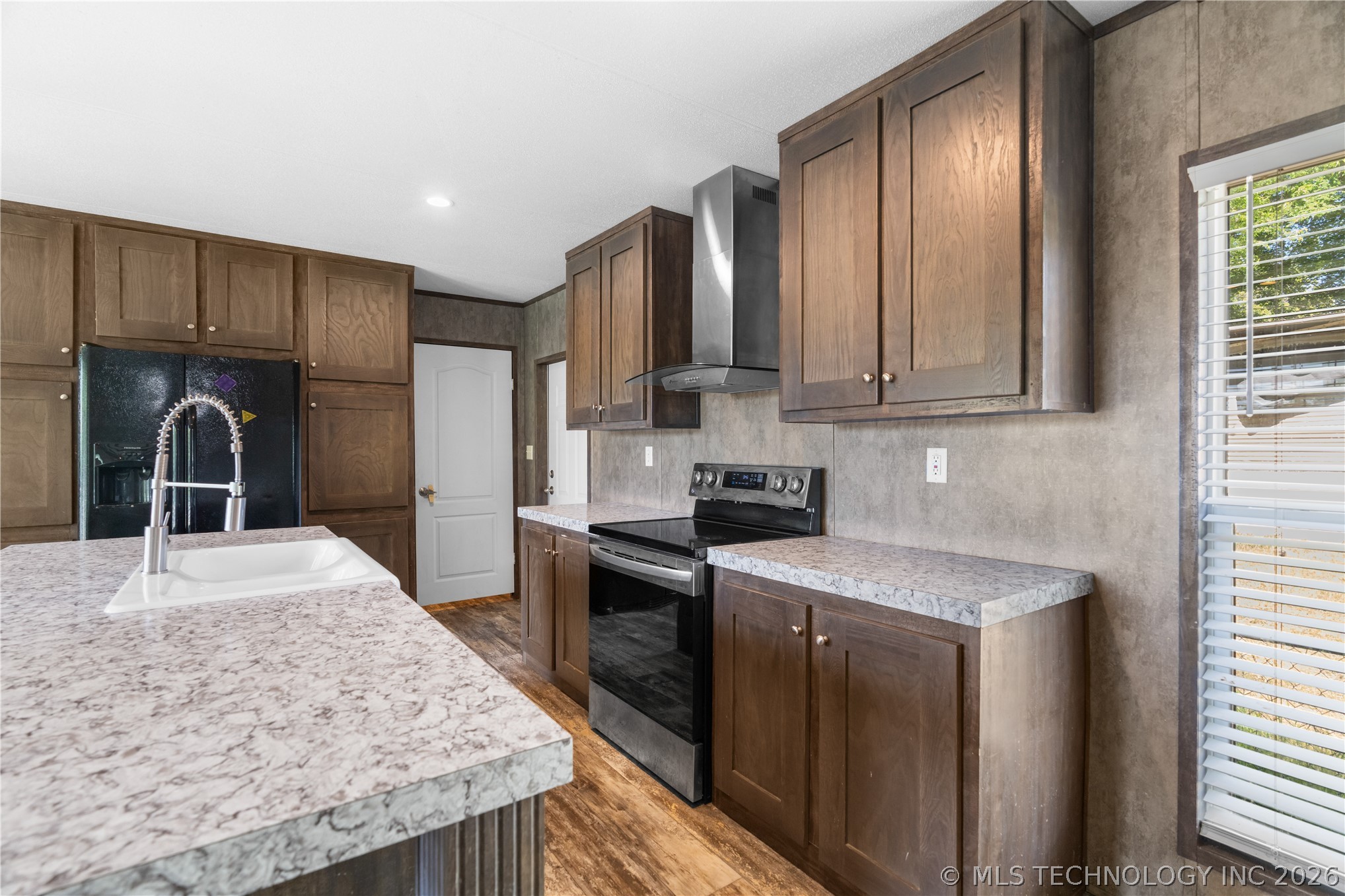 2109 Hawk Kingston OK 73439