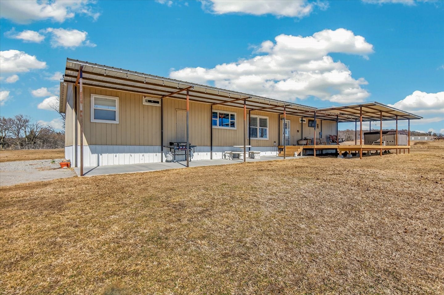 402575 W 700 Road Wann OK 74083