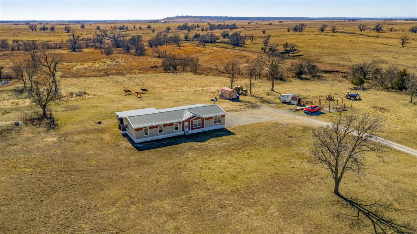 402575 W 700 Road Wann OK 74083
