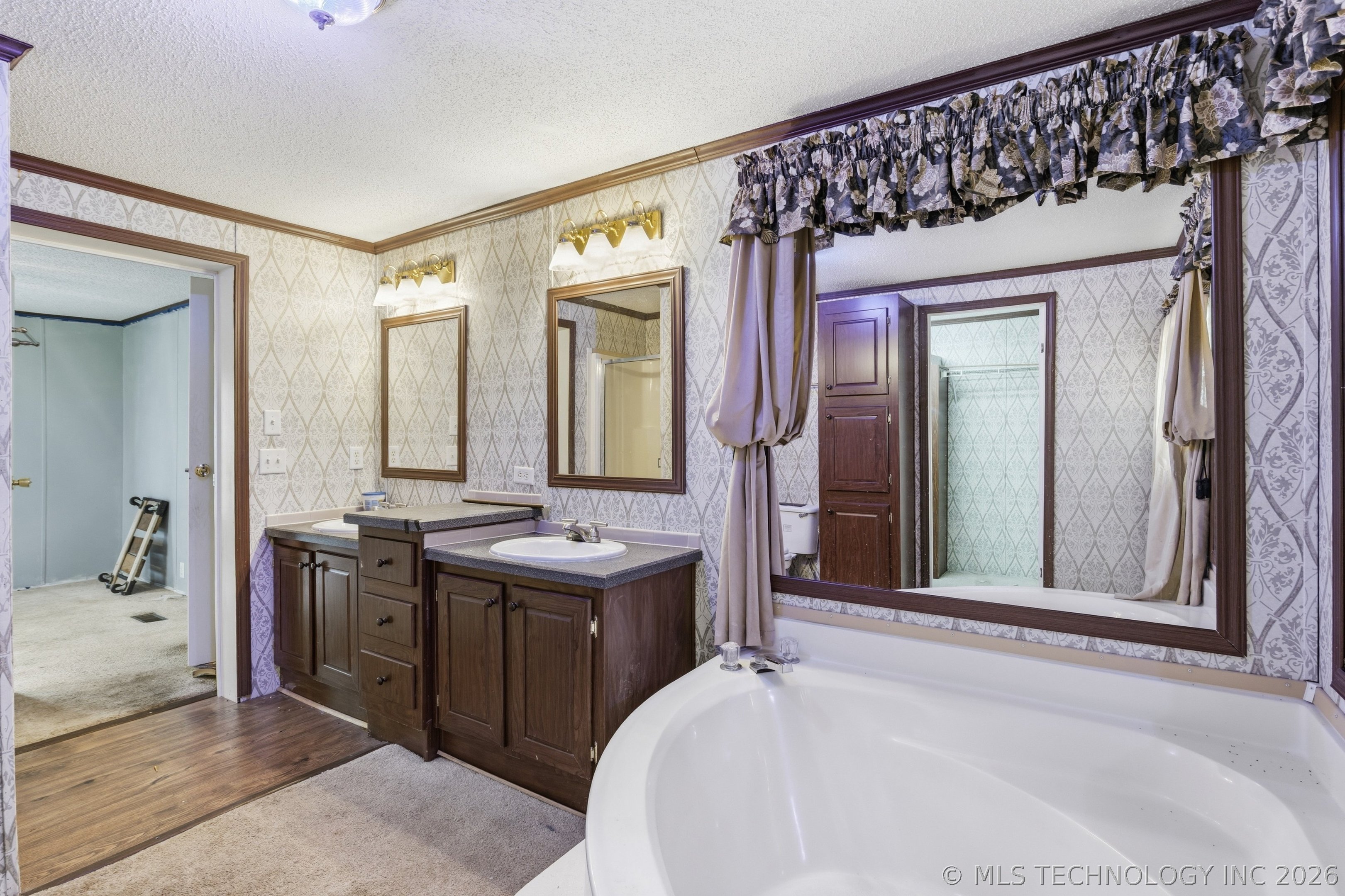 4 Tooker Point Salina OK 74365