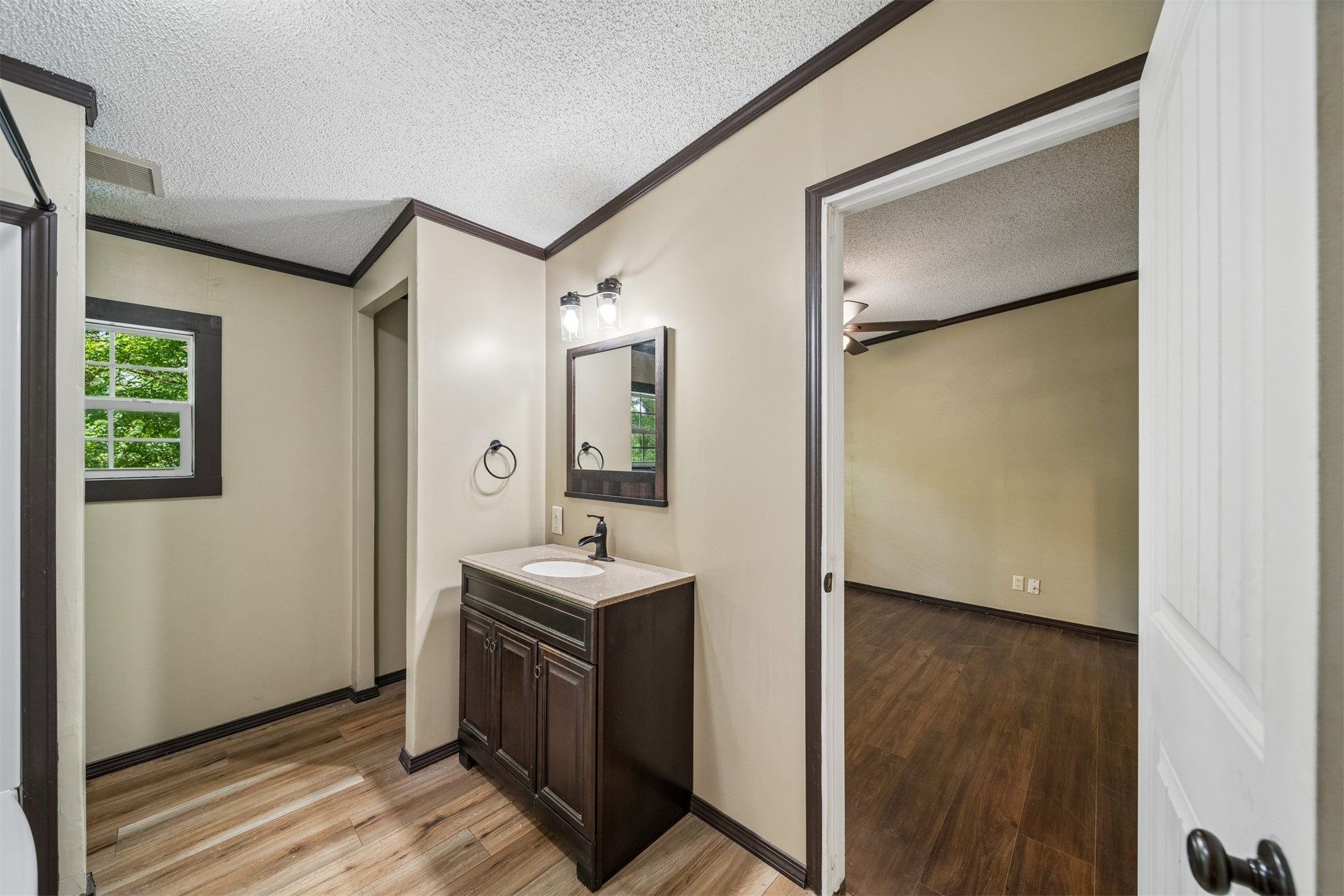 37236 E 221st Street S Porter OK 74454