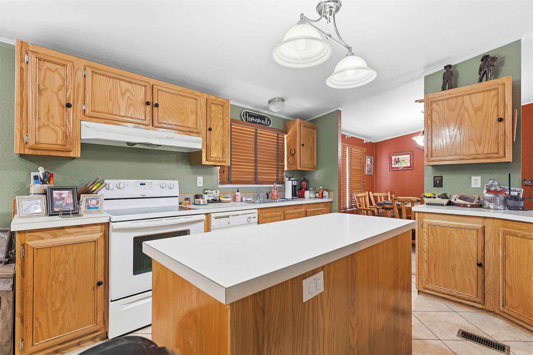 19137 Old Santa Fe Trail Thackerville OK 73459