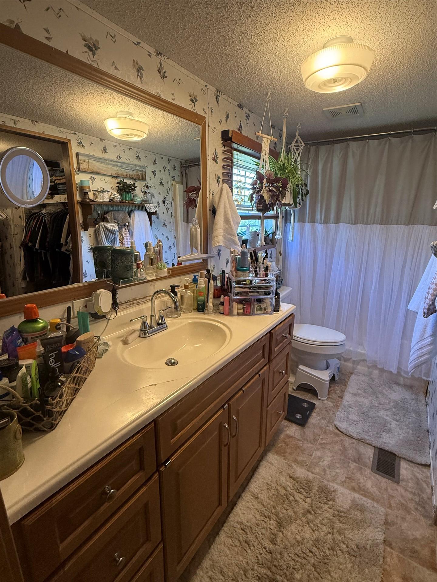 10993 Loblolly Road Henryetta OK 74437