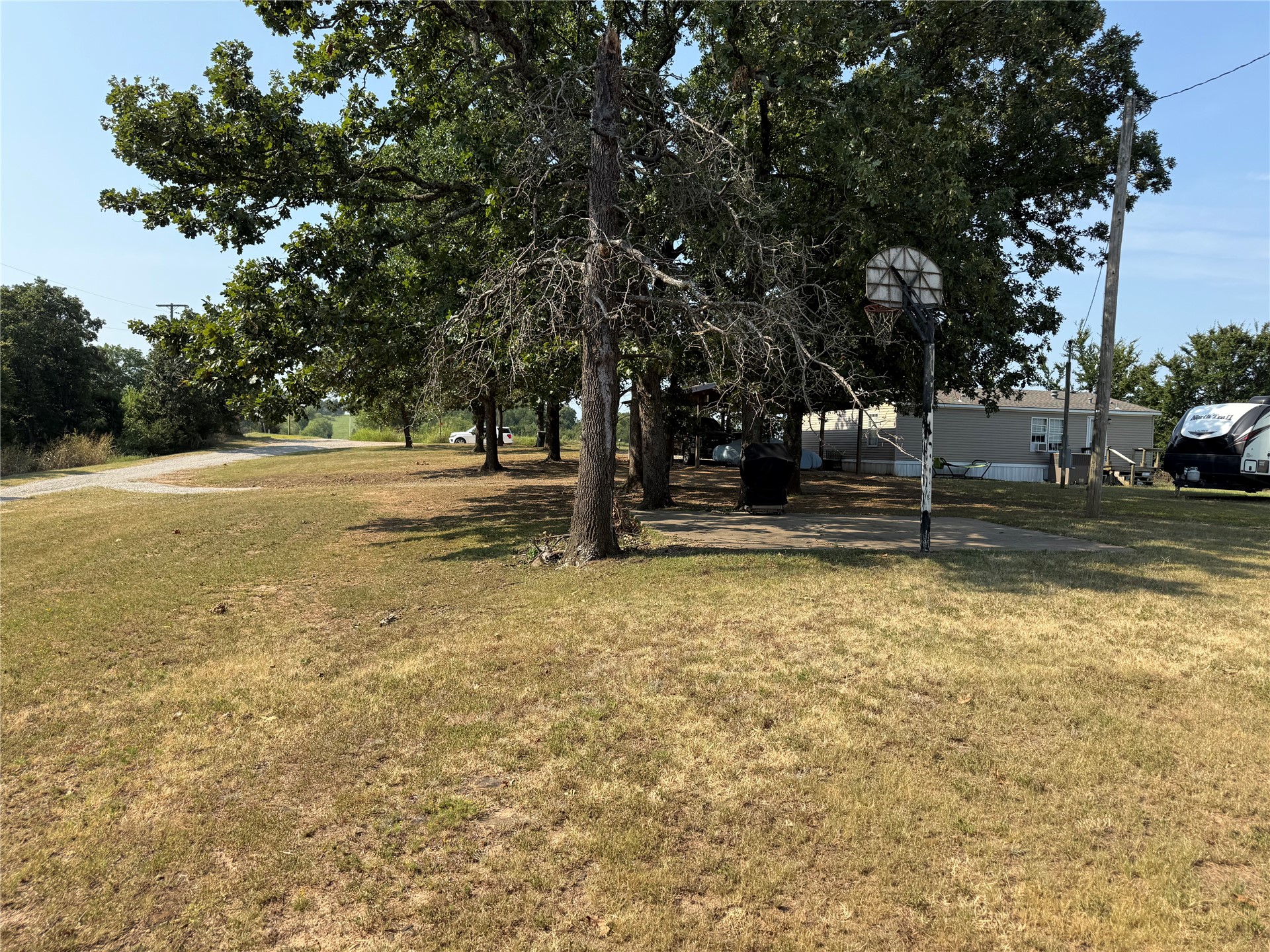 10993 Loblolly Road Henryetta OK 74437