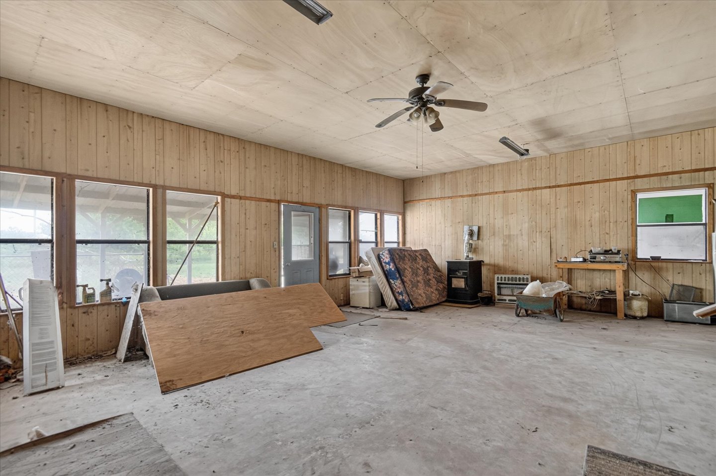 21092 Highway 169 Nowata OK 74048