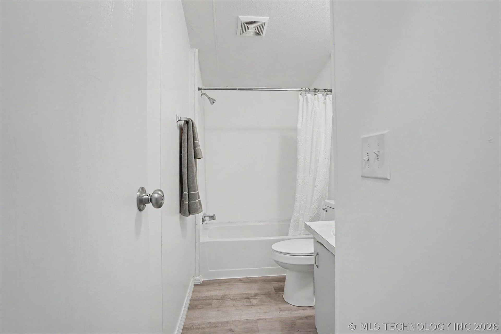 14042 S Crestview Road Oologah OK 74053