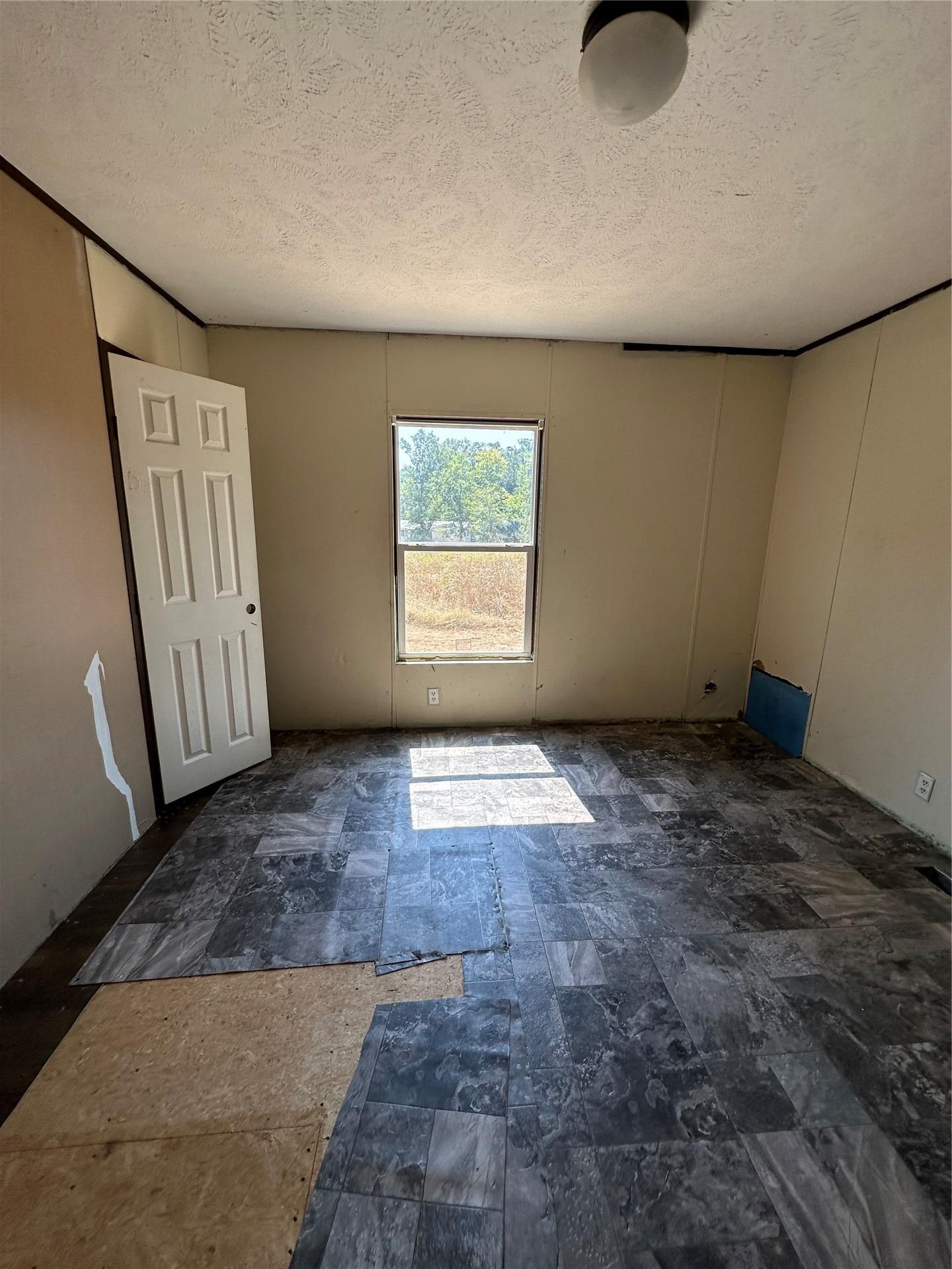 12809 E Highway 412 Locust Grove OK 74352