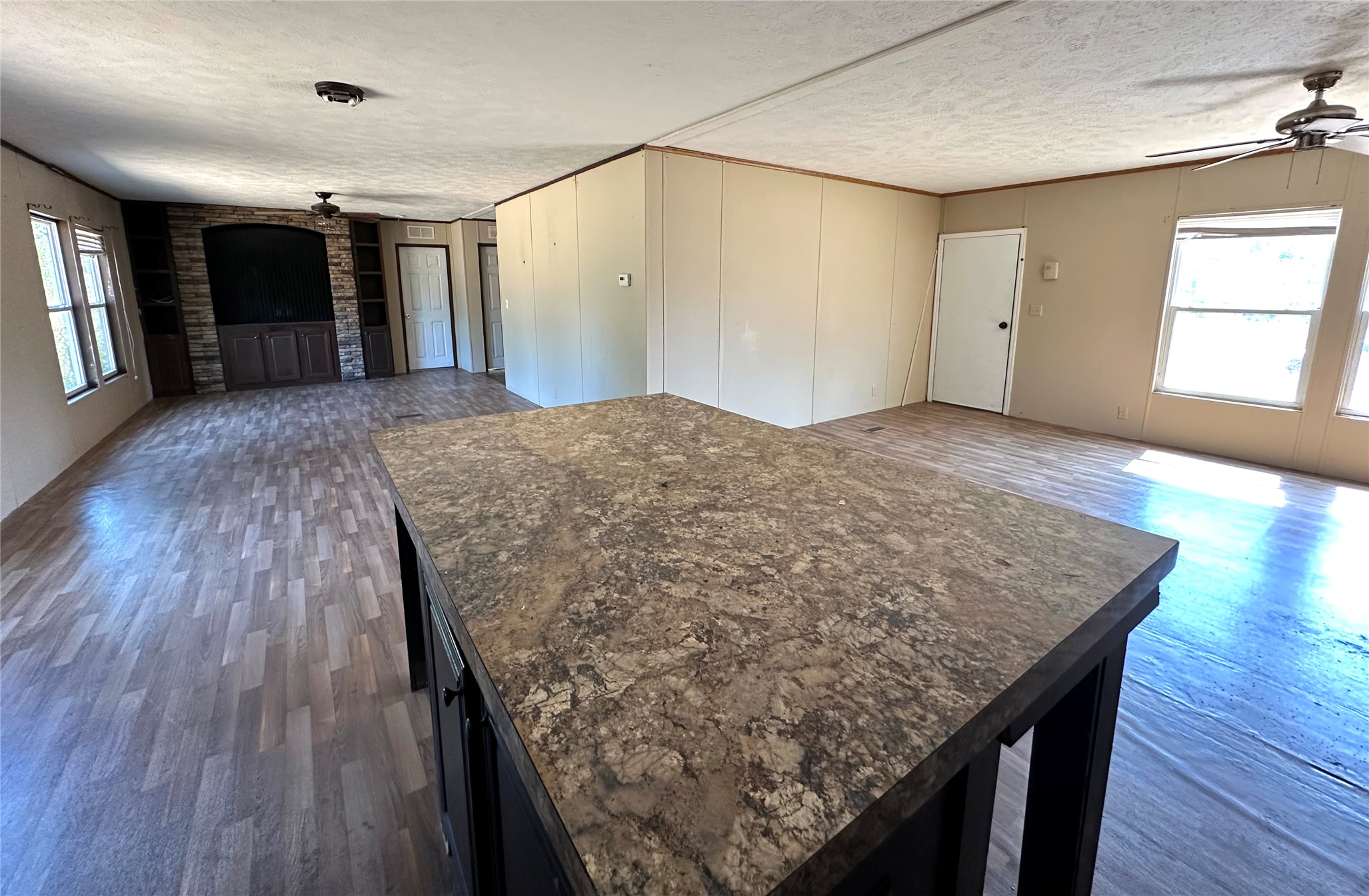 12809 E Highway 412 Locust Grove OK 74352