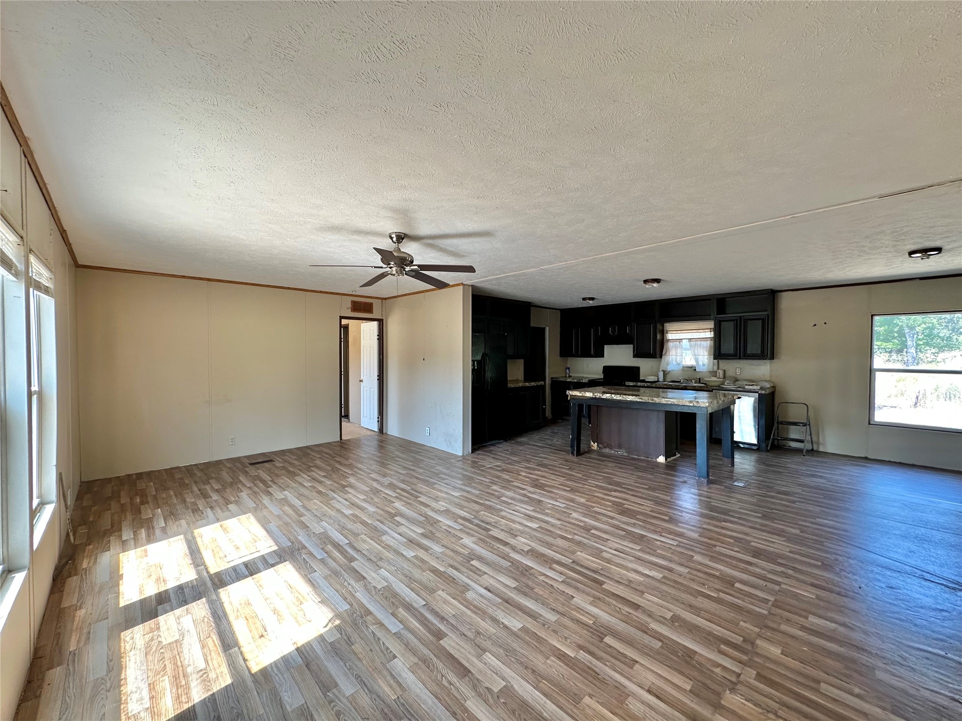 12809 E Highway 412 Locust Grove OK 74352