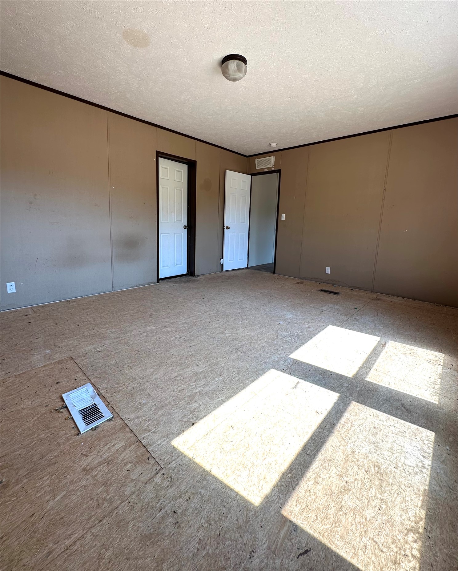 12809 E Highway 412 Locust Grove OK 74352