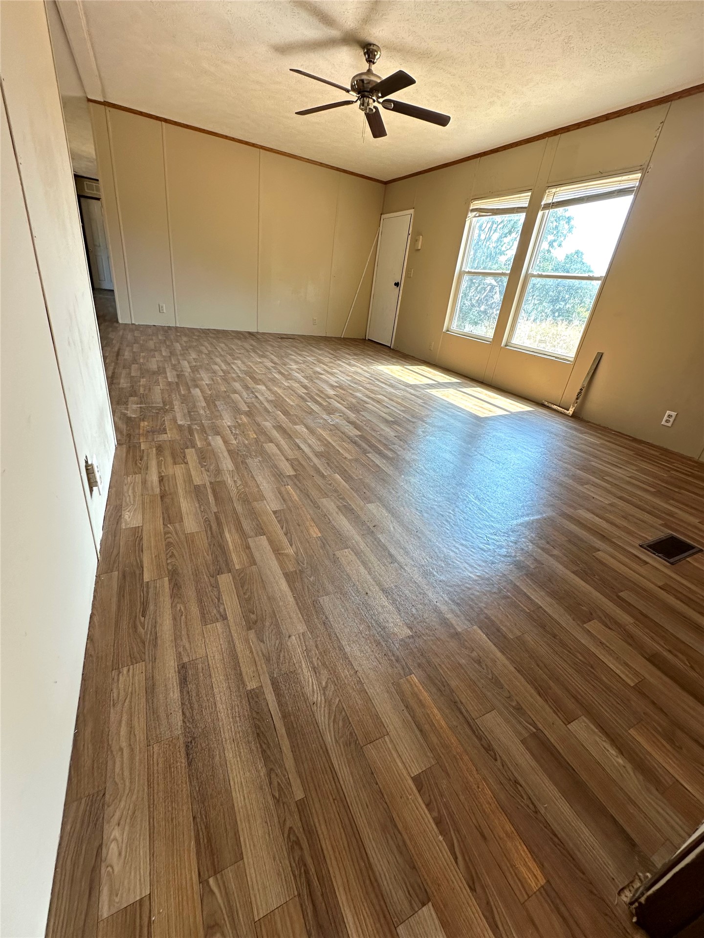12809 E Highway 412 Locust Grove OK 74352